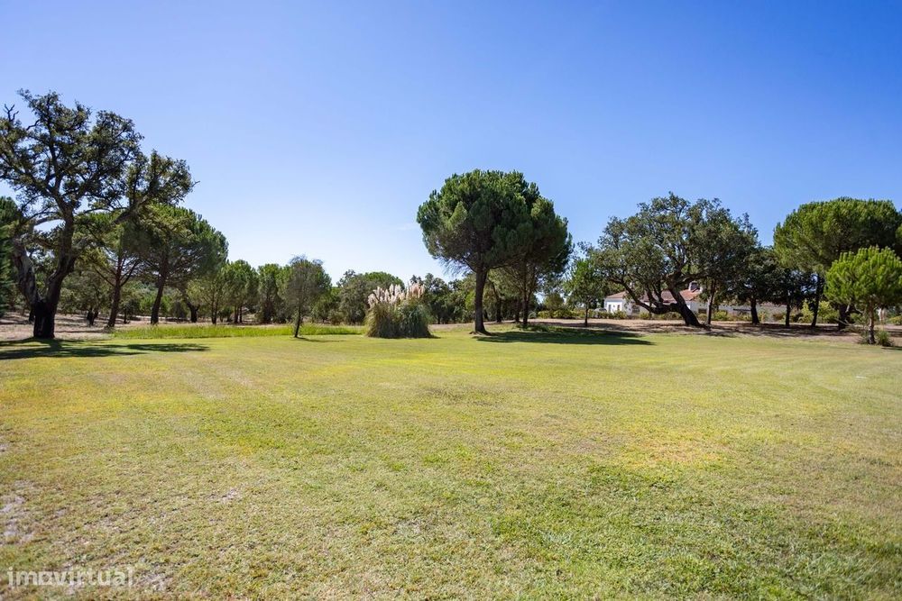 Moradia térrea T4+2 na Herdade do Zambujeiro, Benavente