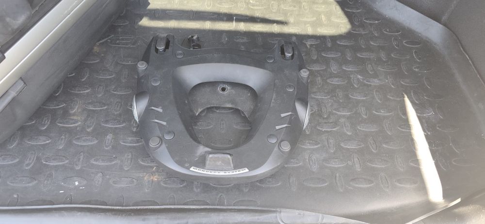 Top case givi V46