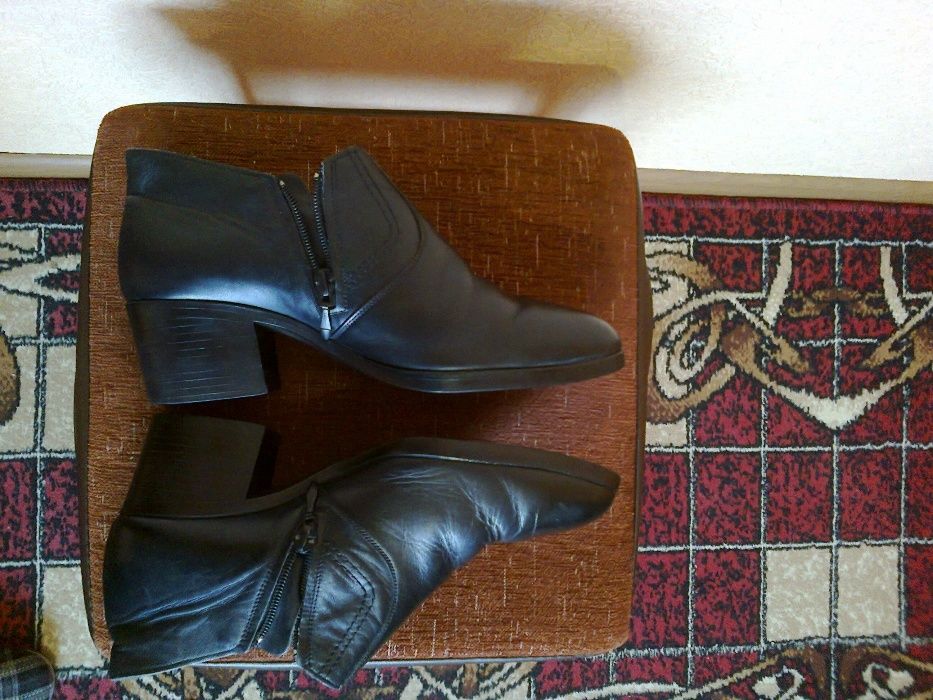 Продам чоловічі туфлі