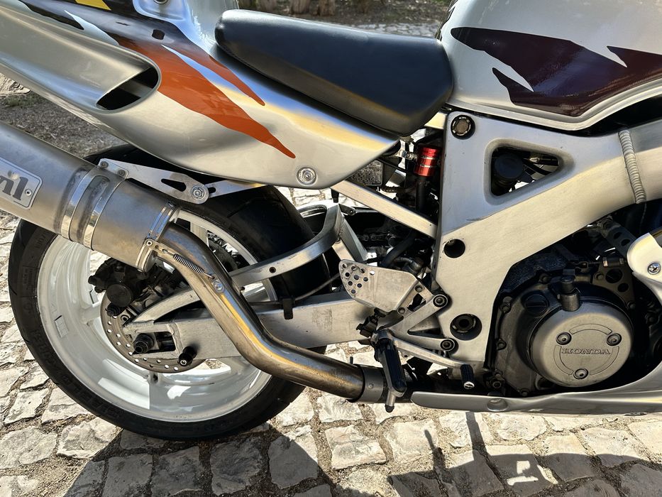 CBR 900RR Urban Tiger