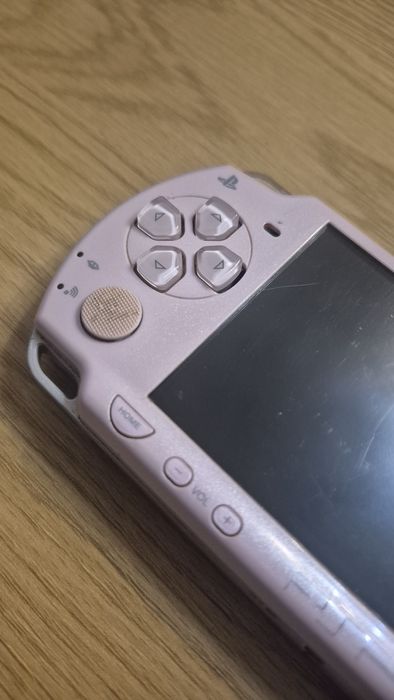 Psp 2000 рожевий