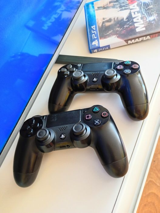 PlayStation 4PRO 1TB