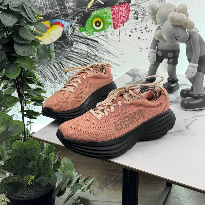 Кросівки Hoka Bondi 8 39 розмір Е6371