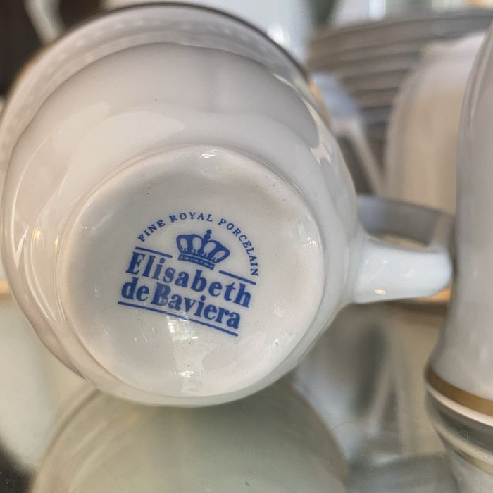 Serviço de Café/Chá em Porcelana Fina (Completo - 12 Pessoas) - Impecável