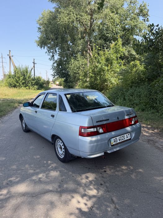 ВАЗ 2110.