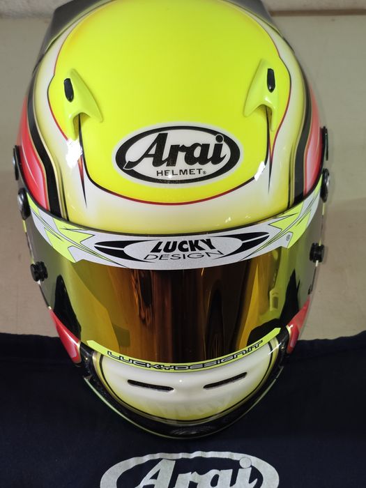 Capacete de moto ARAI