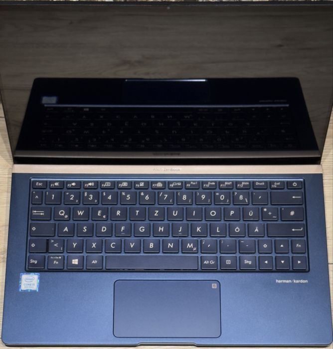 Asus ZenBook UX333F