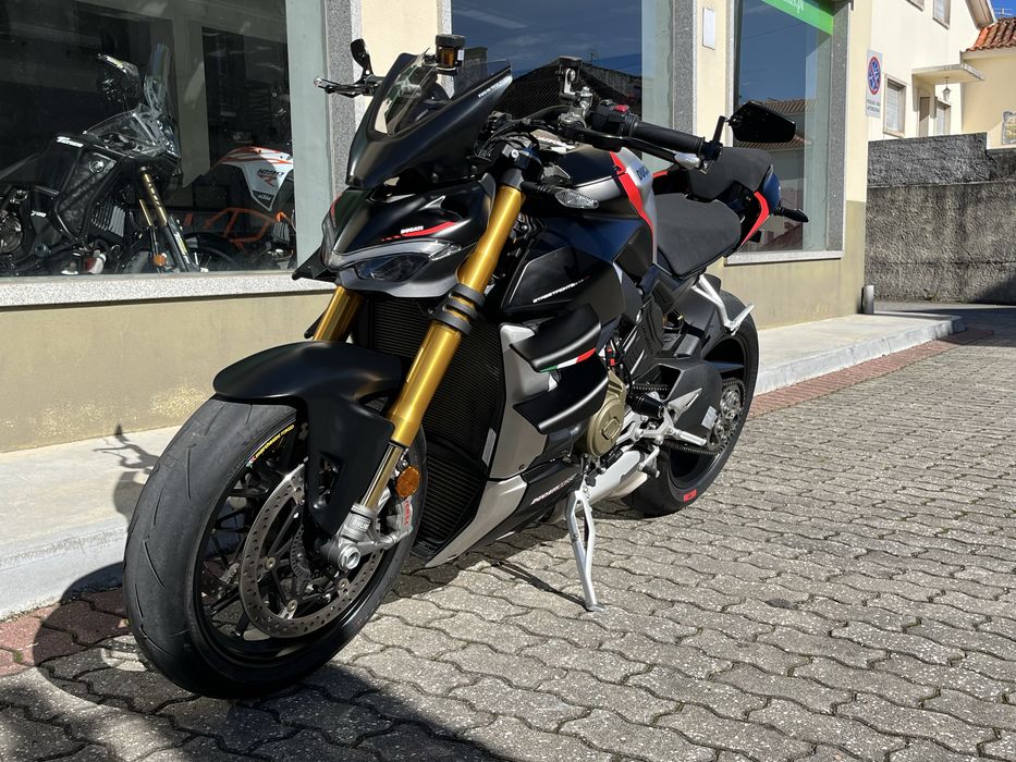 Ducati Streetfighter V4S