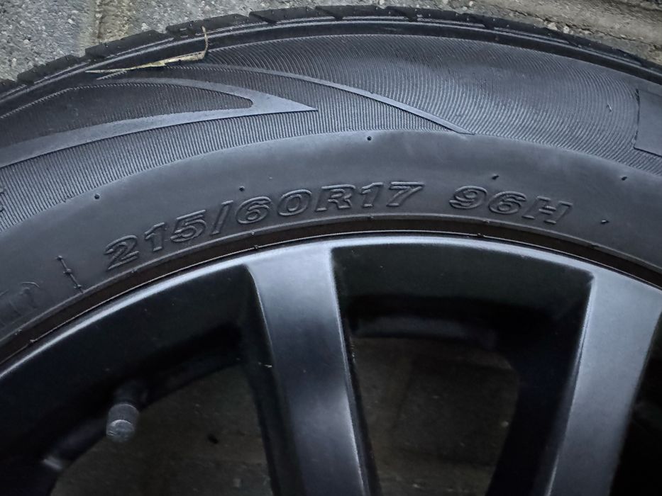 Felgi + opony gratis | 215/60R17 5x114.3 ET45
