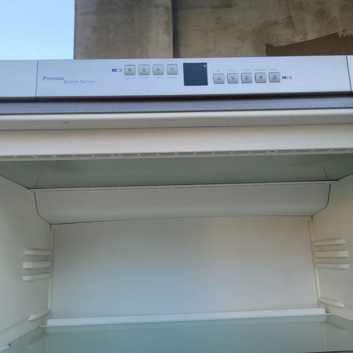 Lodowko zamrazarka firmy Liebherr 200x75x60.