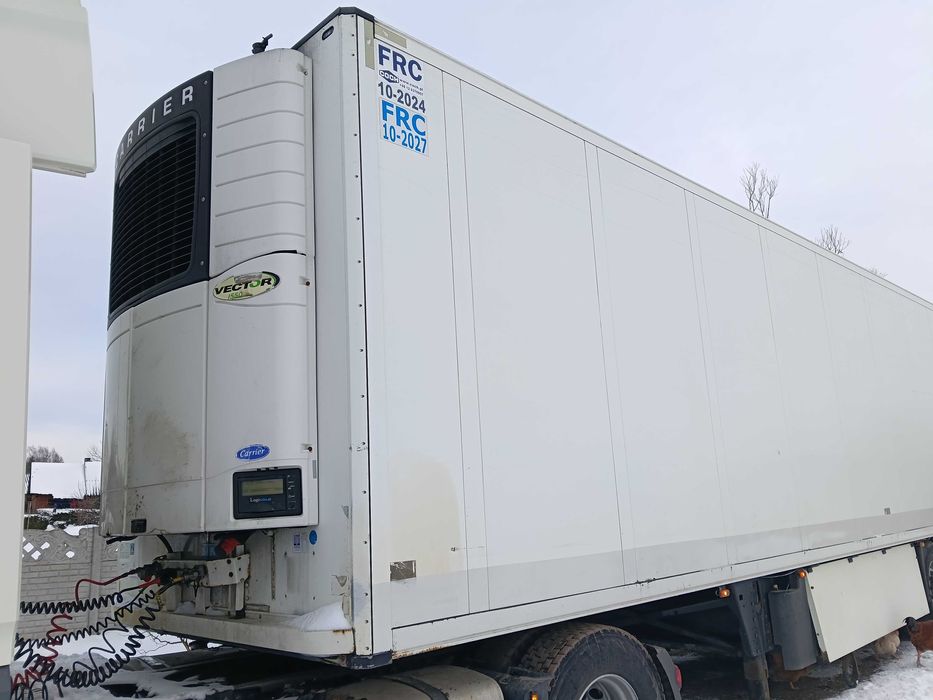 Напівпричіп рефрежиратор шмітз