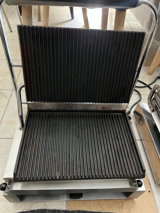 Прижимний гриль Bartscher