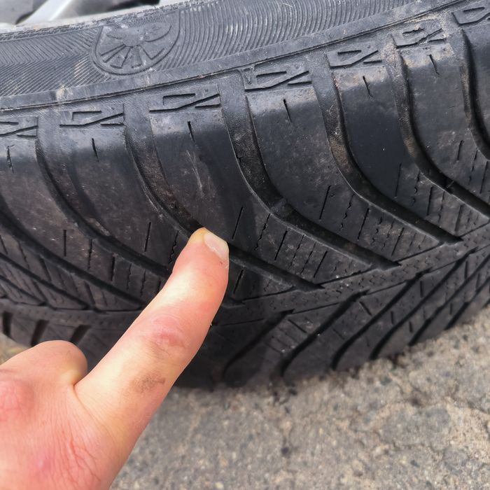 Комплекти дисків з резина гума зима 5х108 R16 розпаровка