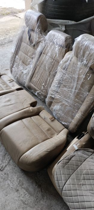Сидіння VW Tuareg (передні і задні)
