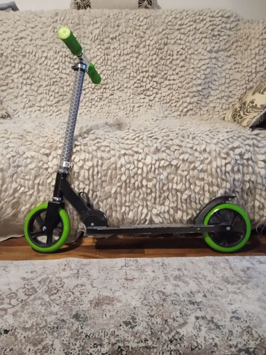 Продам розкладний самокат