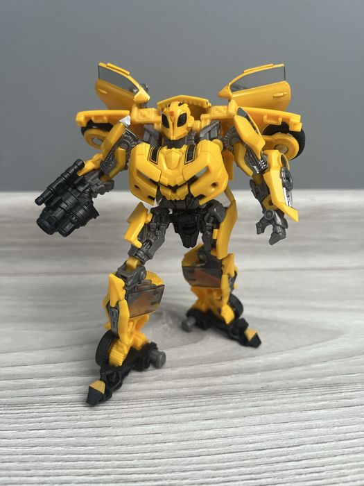 Transformers Studio seriea bumblebee