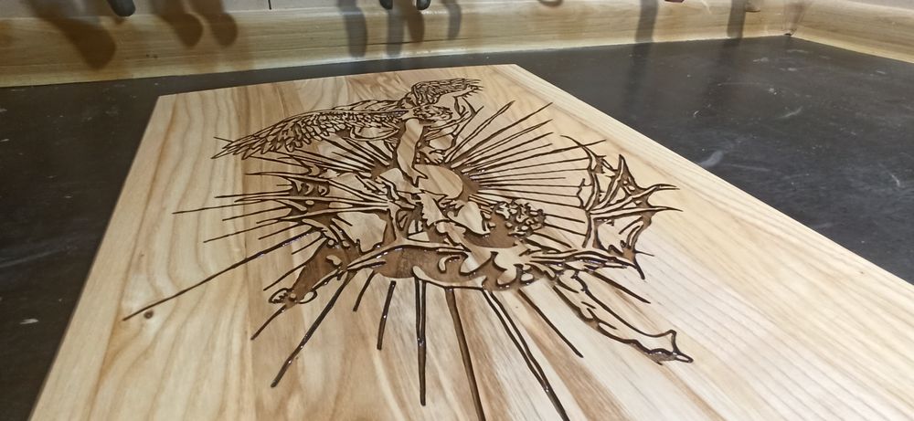 "Anioł i demon" Praca wykonana w drewnie jesionu.
