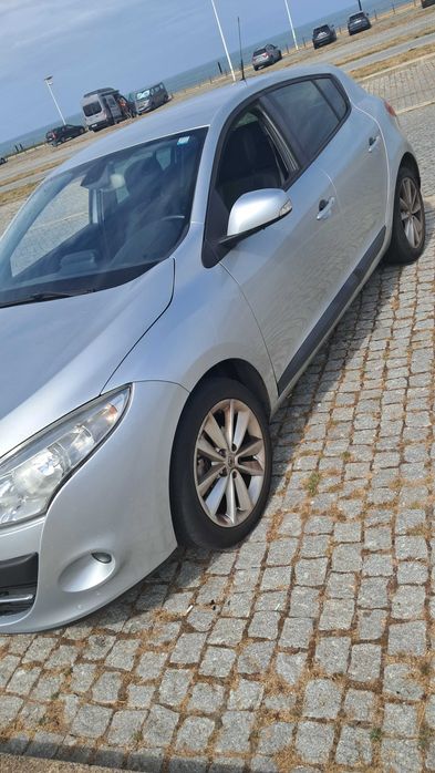 Automóvel Renault Megane sport. Motor com 120 mil km. Embraiagem nova. Estado geral excelente