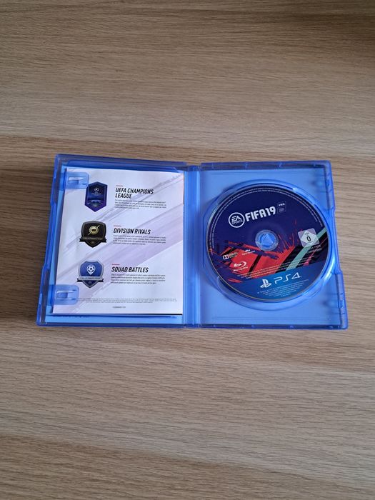 Jogo FIFA 19 Playstation 4 PS4