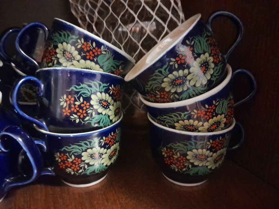 Продам набор чашек