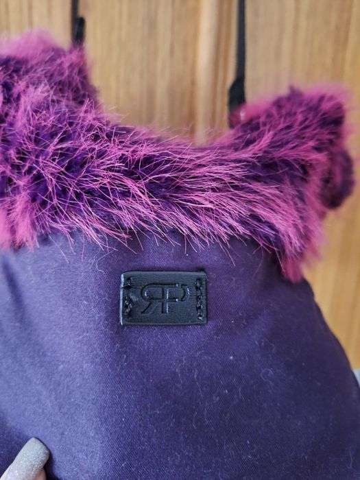 Mala com Pêlo Roxo e Rosa Parfois