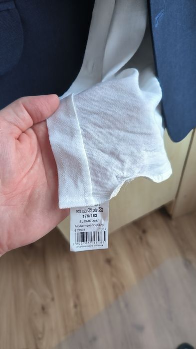 Garnitur ,granatowy na 179cm wzrostu pas 100cm