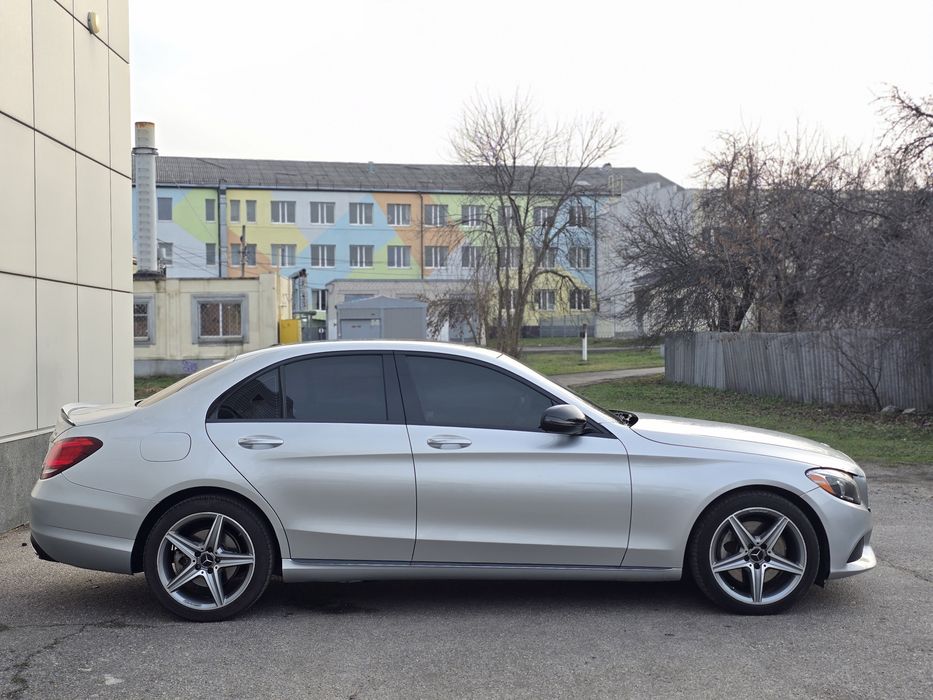 Продам свой Mercedes Benz C300 2л ( ПОЛНЫЙ ПРИВОД )