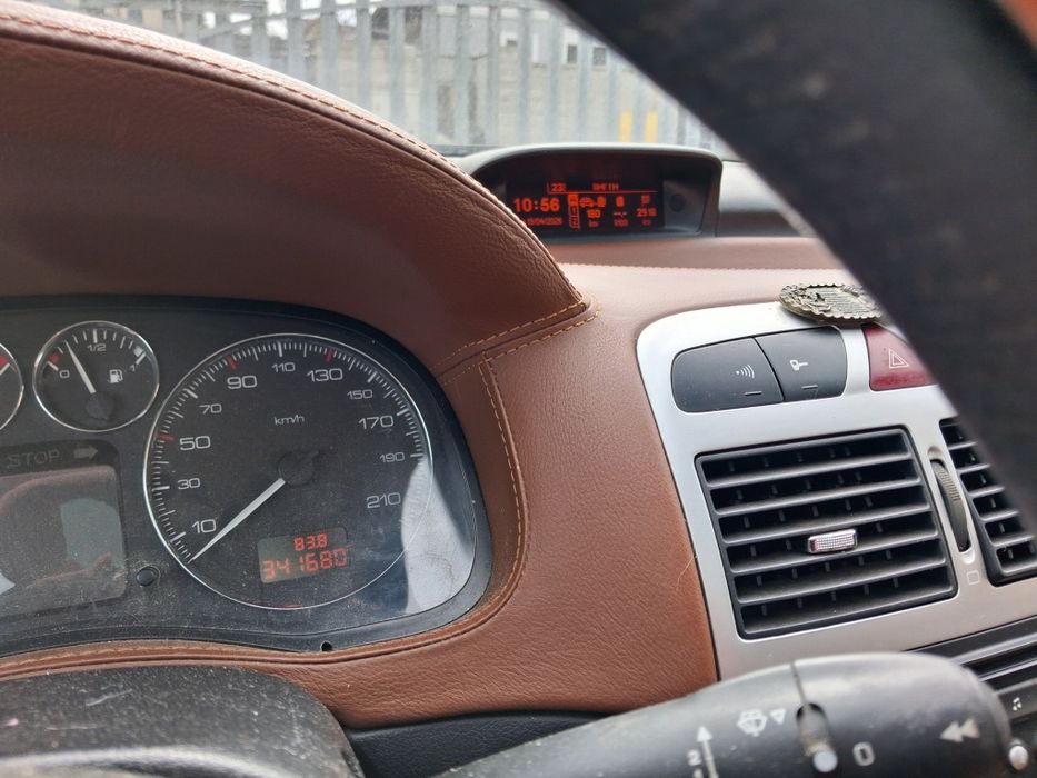 Czarny Peugeot 307 SW