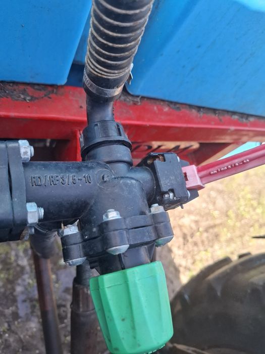 Оприскувач 800л польский