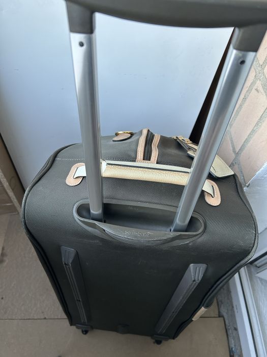 Сумка Samsonite на колесах