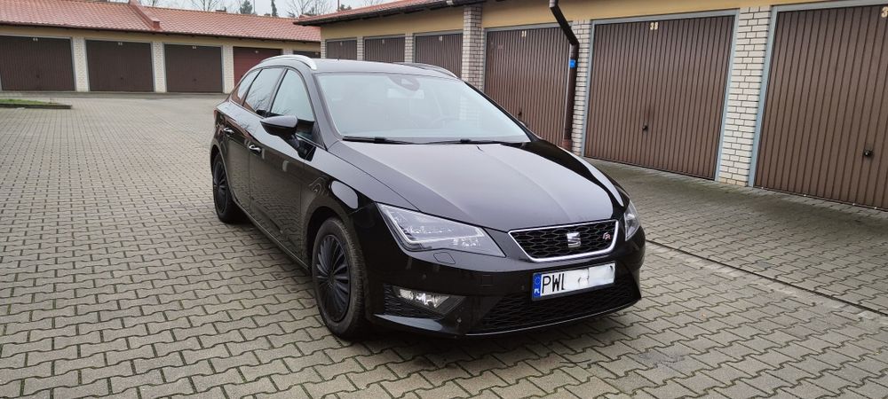 Seat Leon FR 150ps,full-led, navi, tempomat, panorama, zadbany