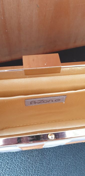 Elegancka kopertówka AZone