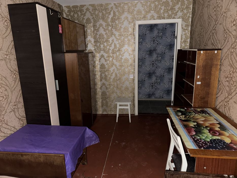 Здам кімнату для 1-го,або 2-х людей.Центр!Без проживання власника.