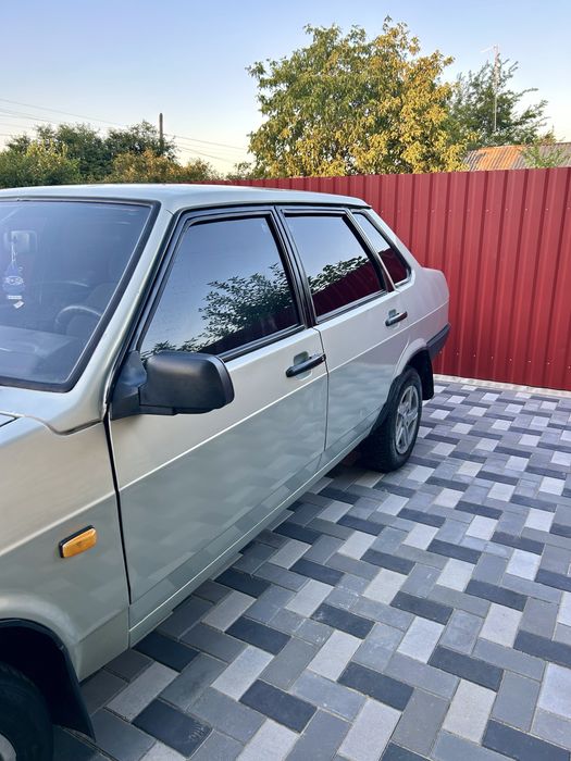 ВАЗ 21099 2001 Авто