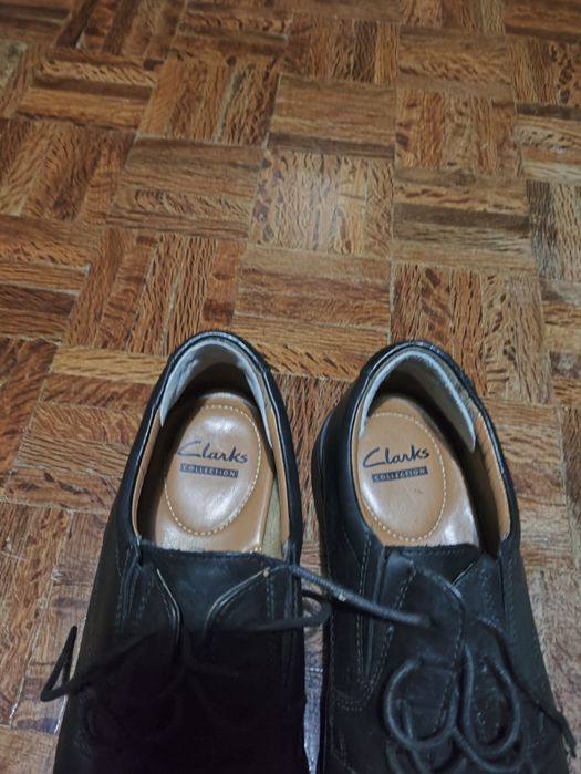 Sapatos de escritório Clarks tamanho 42