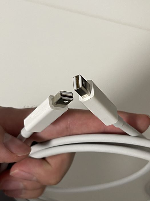 Apple Thunderbolt Cable MD862 Original Thunderbolt 1/2 Cable