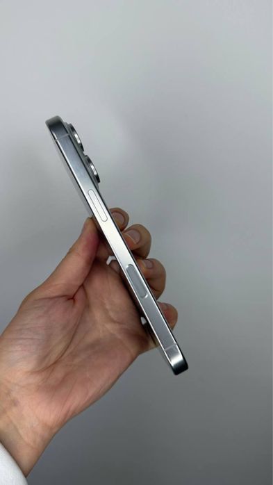 Iphone 16pro 256 gb eSim White