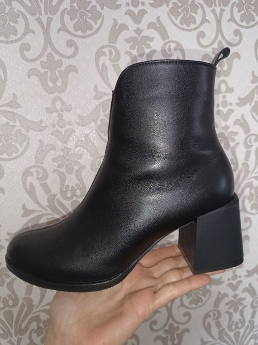 Ботильйони (черевички ) шкіряні