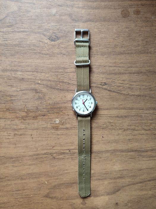 Годинник Timex (кварцовий, аналоговий)