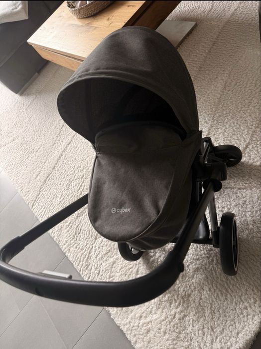 Візок для ляльки