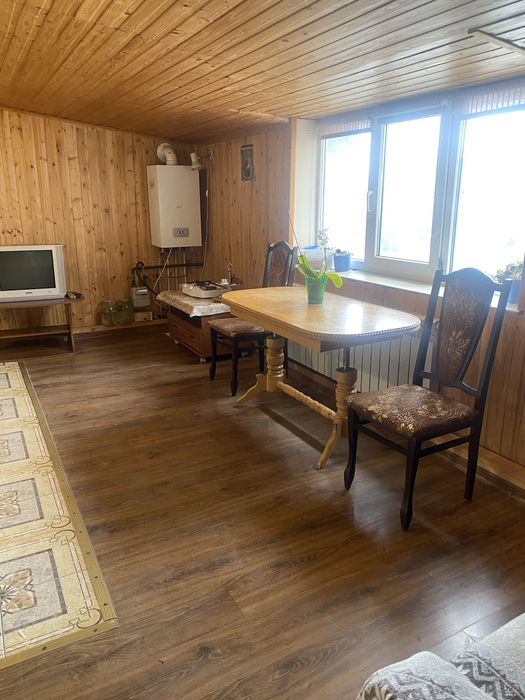 Оренда 2 кімнатної квартири в частному будинку