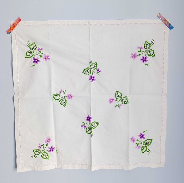 Toalha Quadrada com Flores