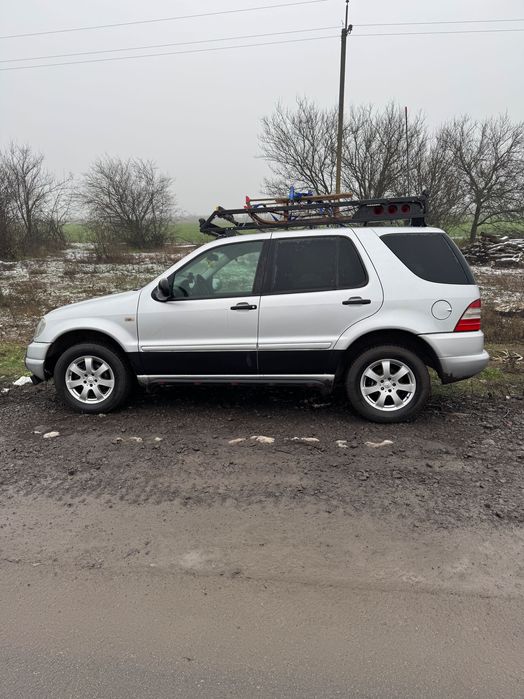 В гарному стані ML270 CDI