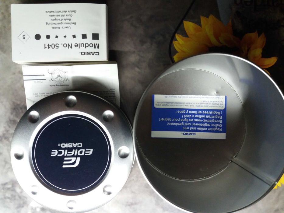 Zegarek CASIO EDIFICE duży masywny, instrukcja, pudełko.