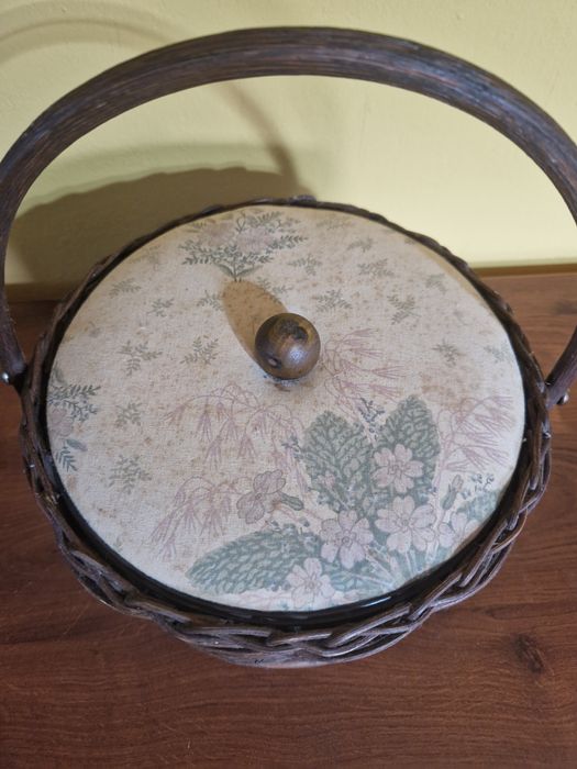 Wiklinowy  niciak, stary