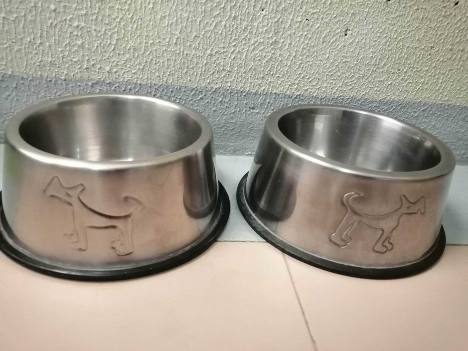 Comedouro e Bebedouro para Cão Grande / Feeder/waterer for large dogs