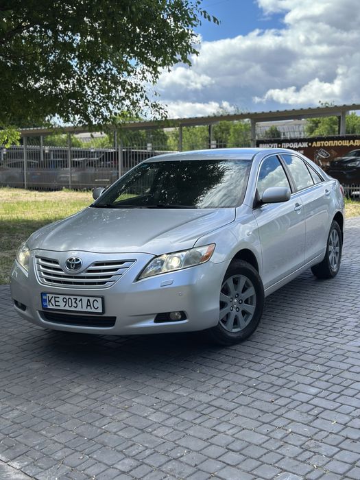 Tayota Camry 40.