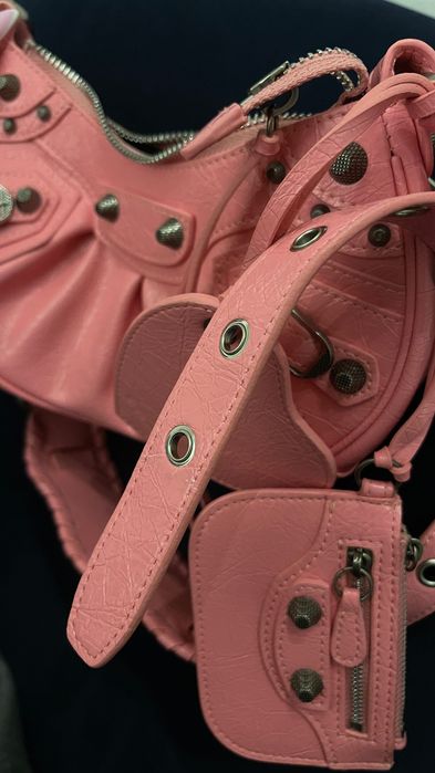 balenciaga le cagole xs