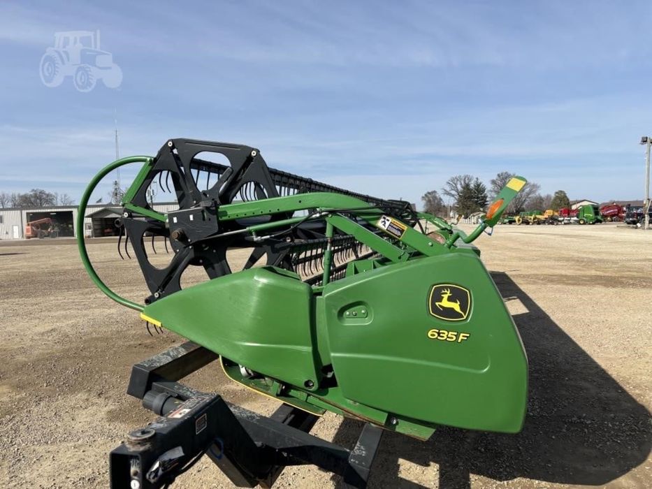 John Deere 635F Жатка
