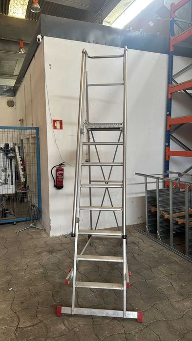 Escada Profissional de alumínio 8 degraus